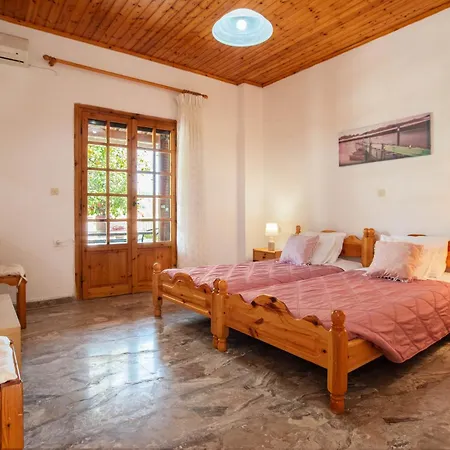 Anthoula's Garden Lägenhet Perivólion