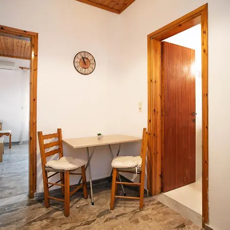 Lägenhet Anthoula's Garden Perivólion