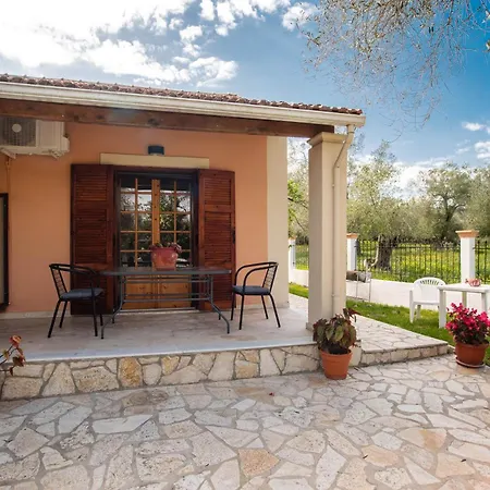 Lägenhet Anthoula's Garden Perivólion