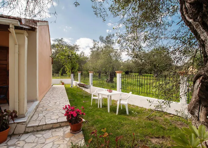Anthoula's Garden Perivólion