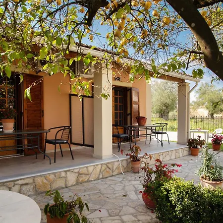 Anthoula's Garden דירה Perivólion